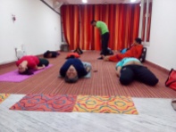 Aashish Shukla taking a yoga session